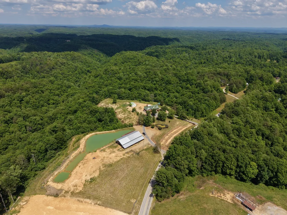 6701 McCormick Ridge Rd Whitleyville, TN 38588