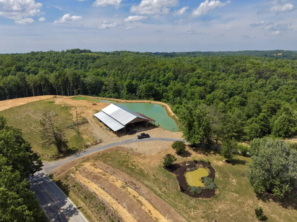 6701 McCormick Ridge Rd Whitleyville, TN 38588