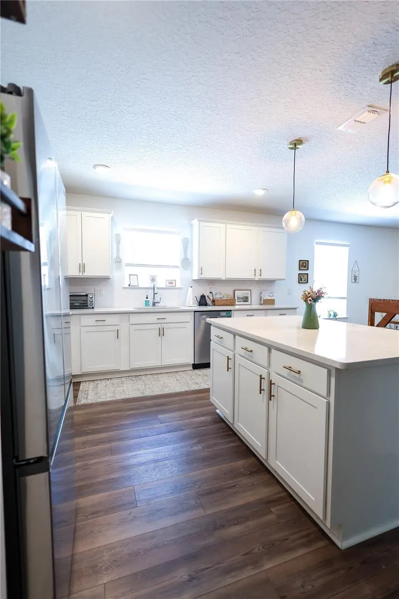 9553 SUMMERS CAY CIRCLE Thonotosassa, FL 33592