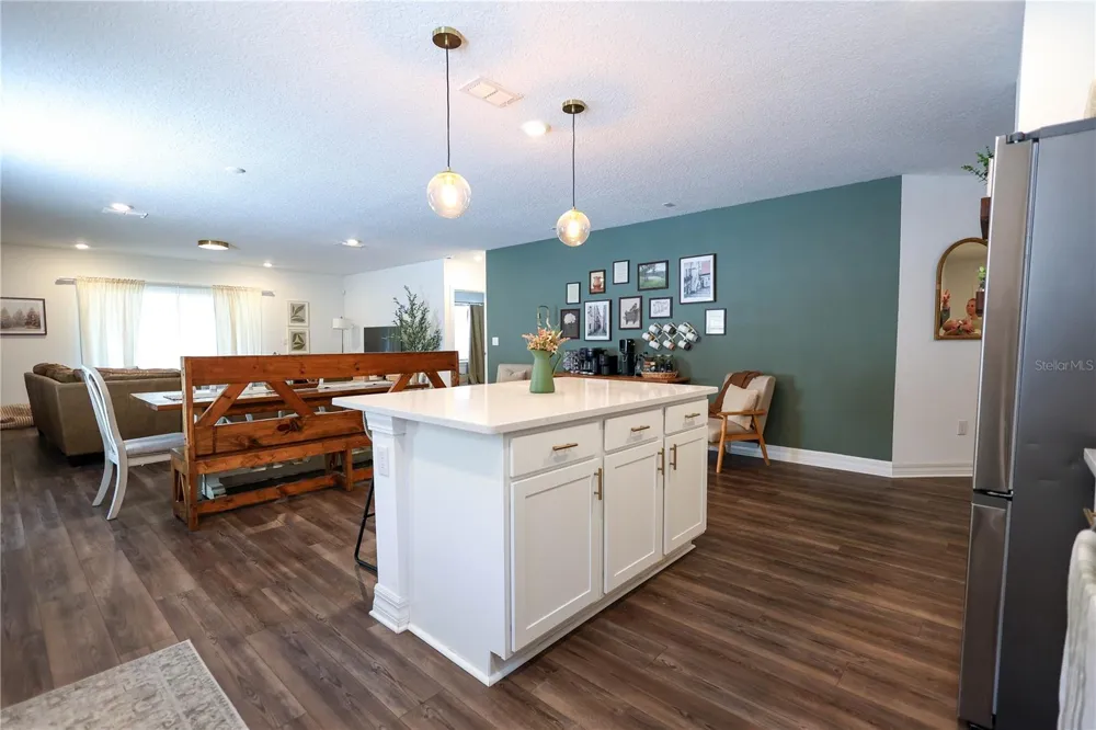 9553 SUMMERS CAY CIRCLE Thonotosassa, FL 33592