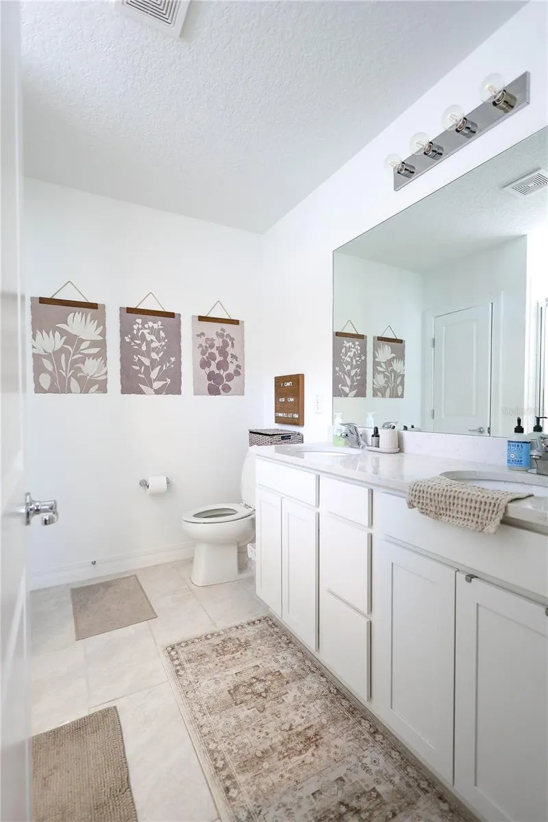 9553 SUMMERS CAY CIRCLE Thonotosassa, FL 33592