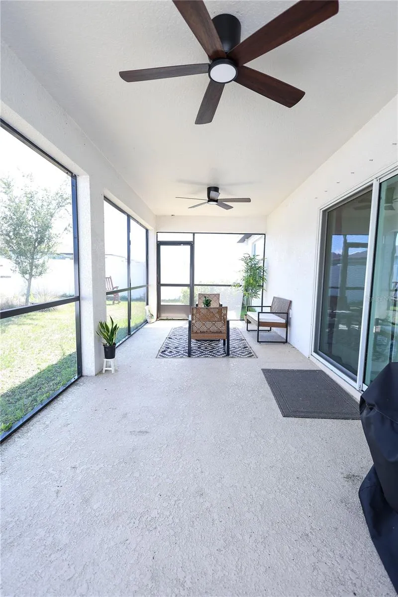 9553 SUMMERS CAY CIRCLE Thonotosassa, FL 33592