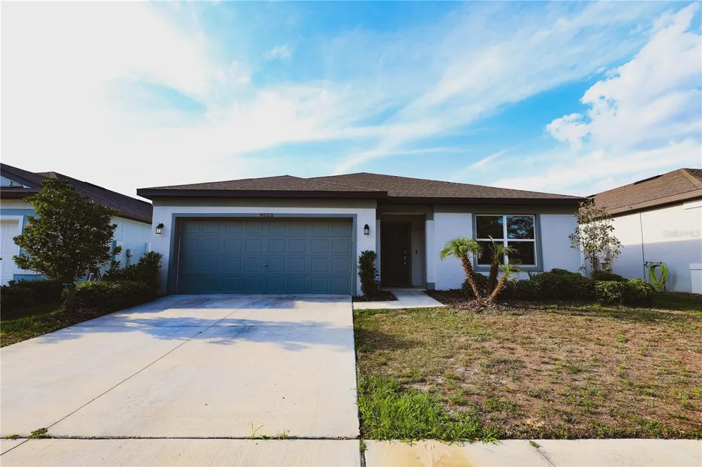 9553 SUMMERS CAY CIRCLE Thonotosassa, FL 33592