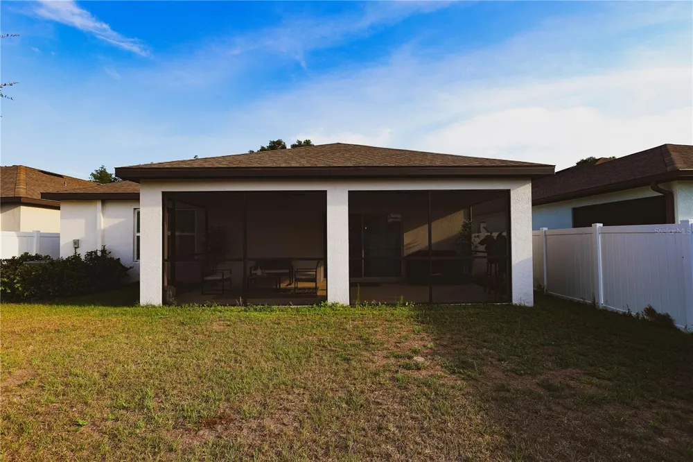 9553 SUMMERS CAY CIRCLE Thonotosassa, FL 33592