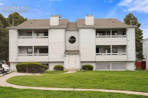 1238 Firefly Circle