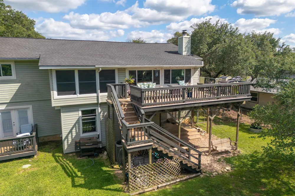 1215 Amanda Drive Canyon Lake, TX 78133