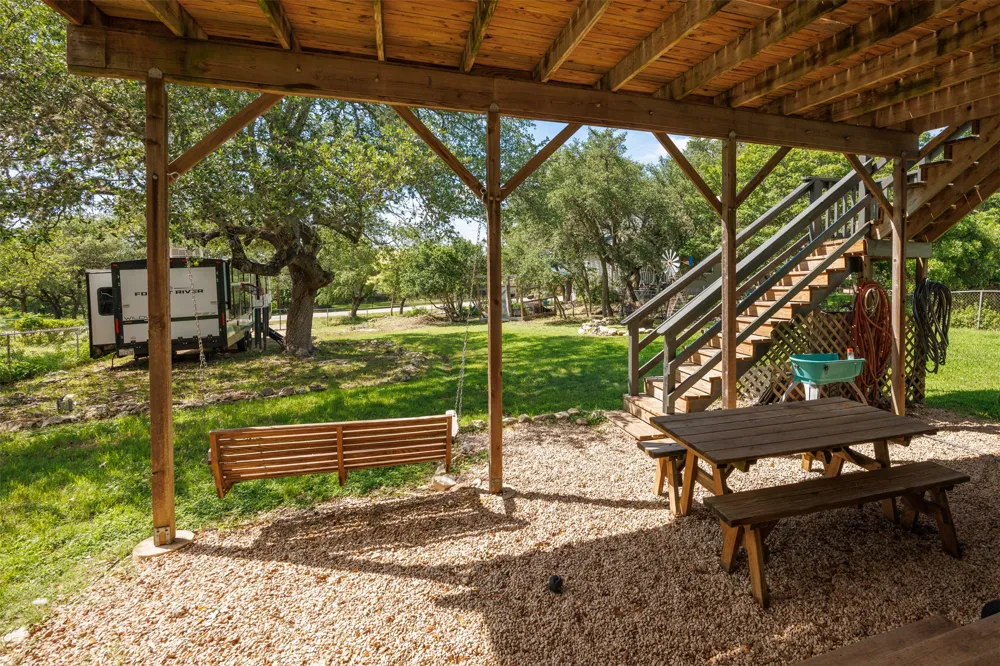 1215 Amanda Drive Canyon Lake, TX 78133