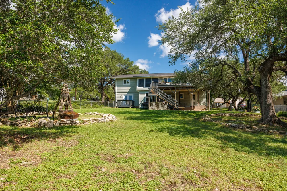 1215 Amanda Drive Canyon Lake, TX 78133