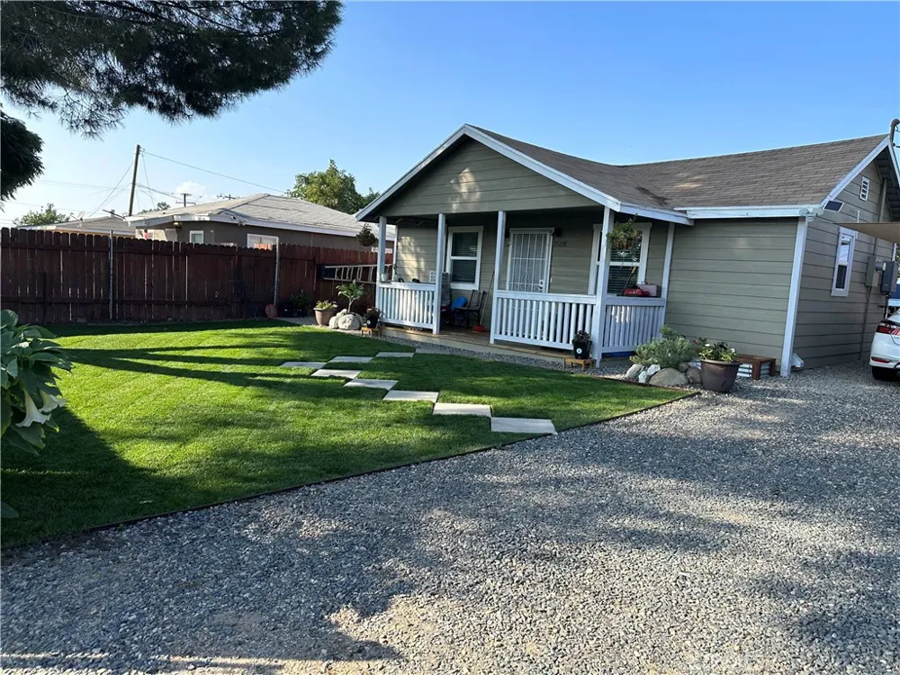 25226 Court San Bernardino, CA 92410