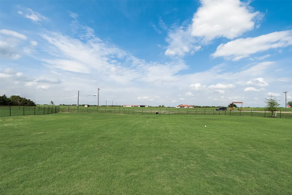 1570 Winding Creek Lane Rockwall, TX 75032