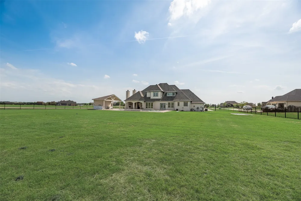 1570 Winding Creek Lane Rockwall, TX 75032