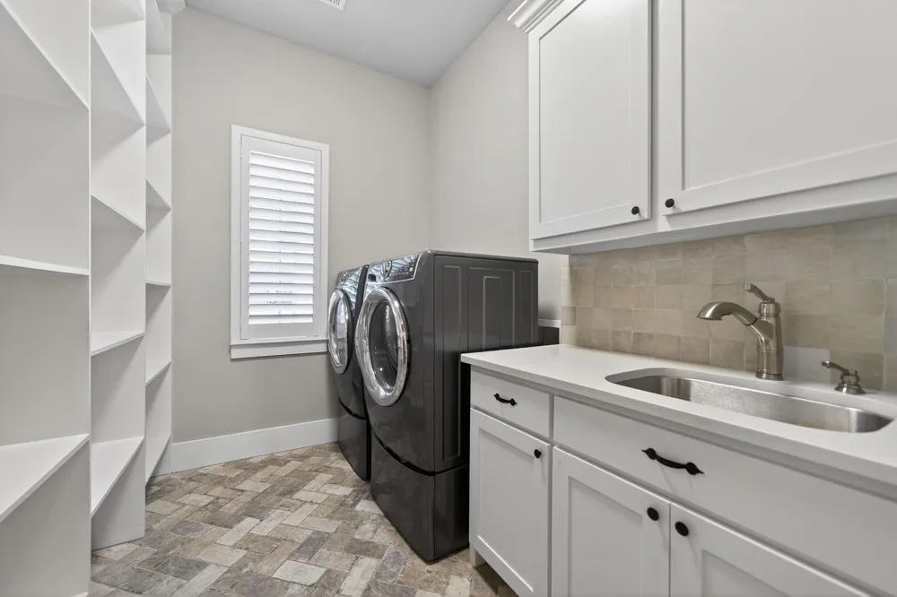 1570 Winding Creek Lane Rockwall, TX 75032