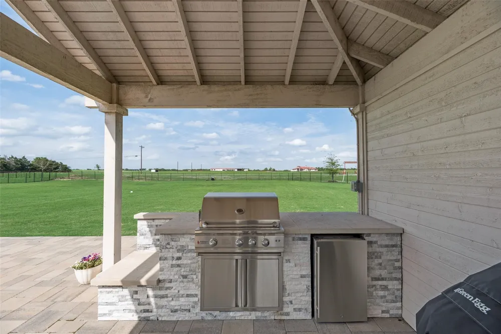 1570 Winding Creek Lane Rockwall, TX 75032
