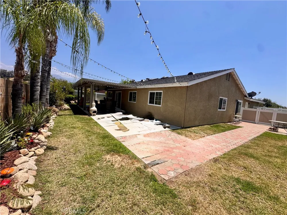 28362 Sycamore Highland, CA 92346
