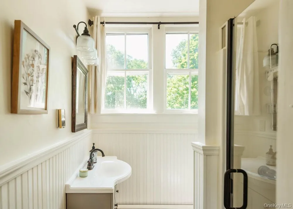 121 Coutant Road Circleville, NY 10919