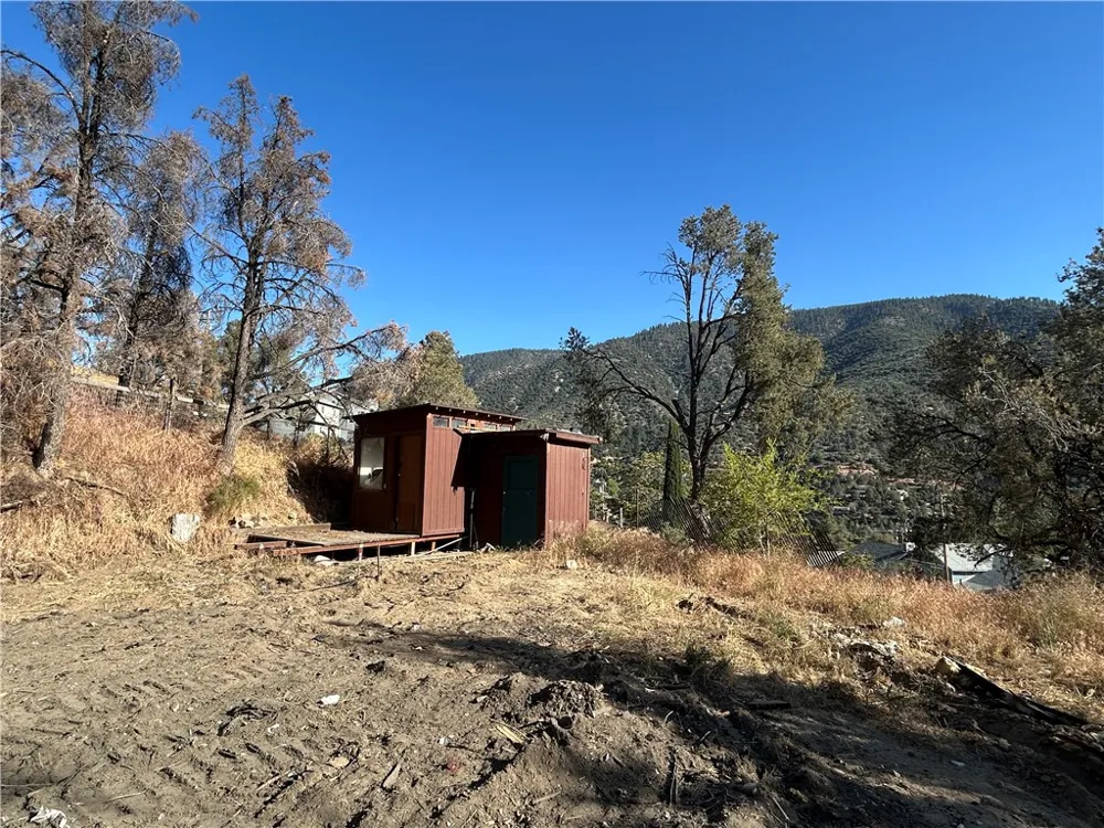 411 Pico Frazier Park, CA 93225