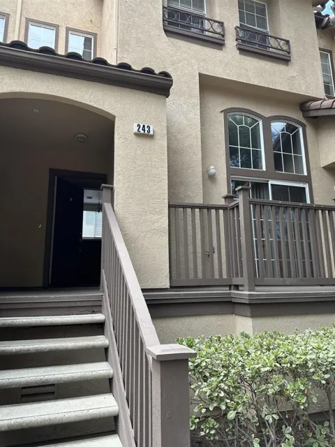 10284 Wateridge Circle #243