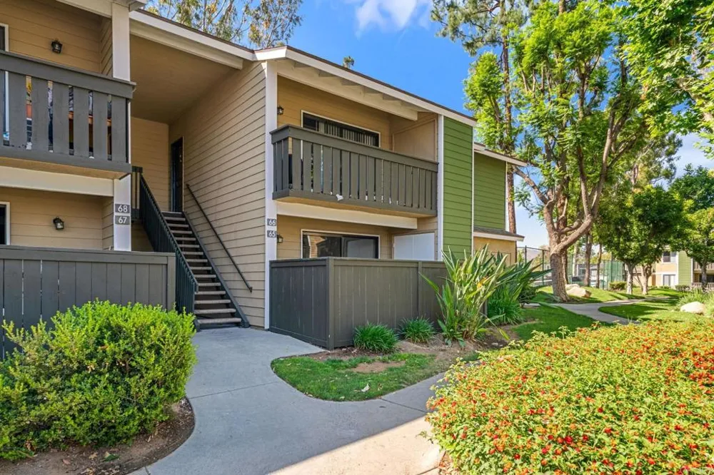 3535 Banbury Dr #65 Riverside, CA 92505