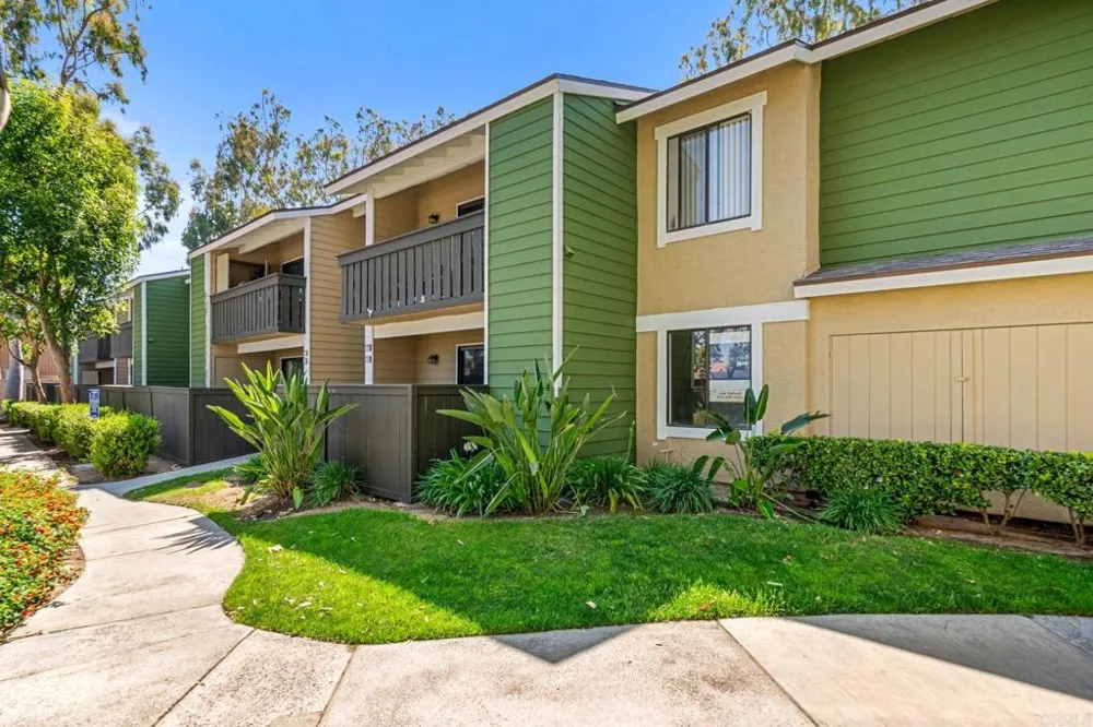3535 Banbury Dr #65 Riverside, CA 92505