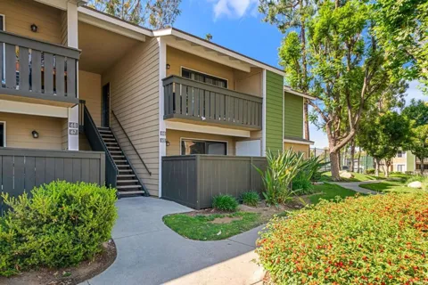 3535 Banbury Dr #65