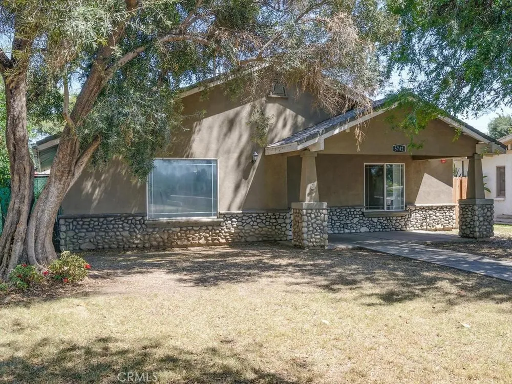 5742 Magnolia Riverside, CA 92506