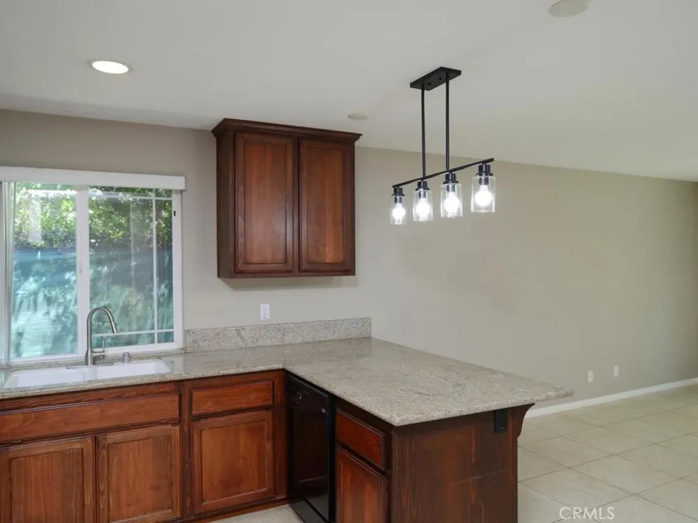 5742 Magnolia Riverside, CA 92506