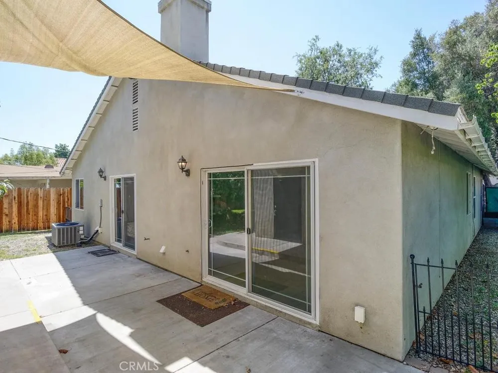 5742 Magnolia Riverside, CA 92506