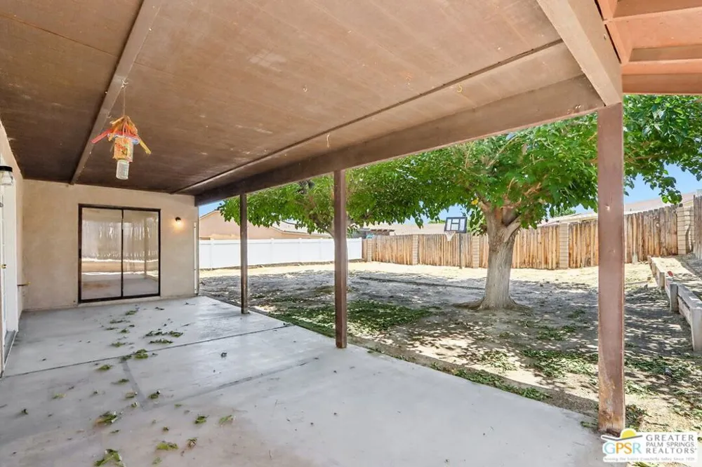 13819 Rivers Edge Road Helendale, CA 92342