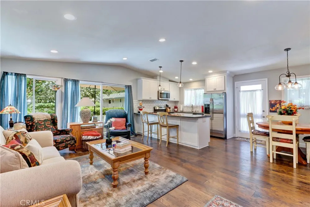 176 Avenida Majorca #A Laguna Woods, CA 92637