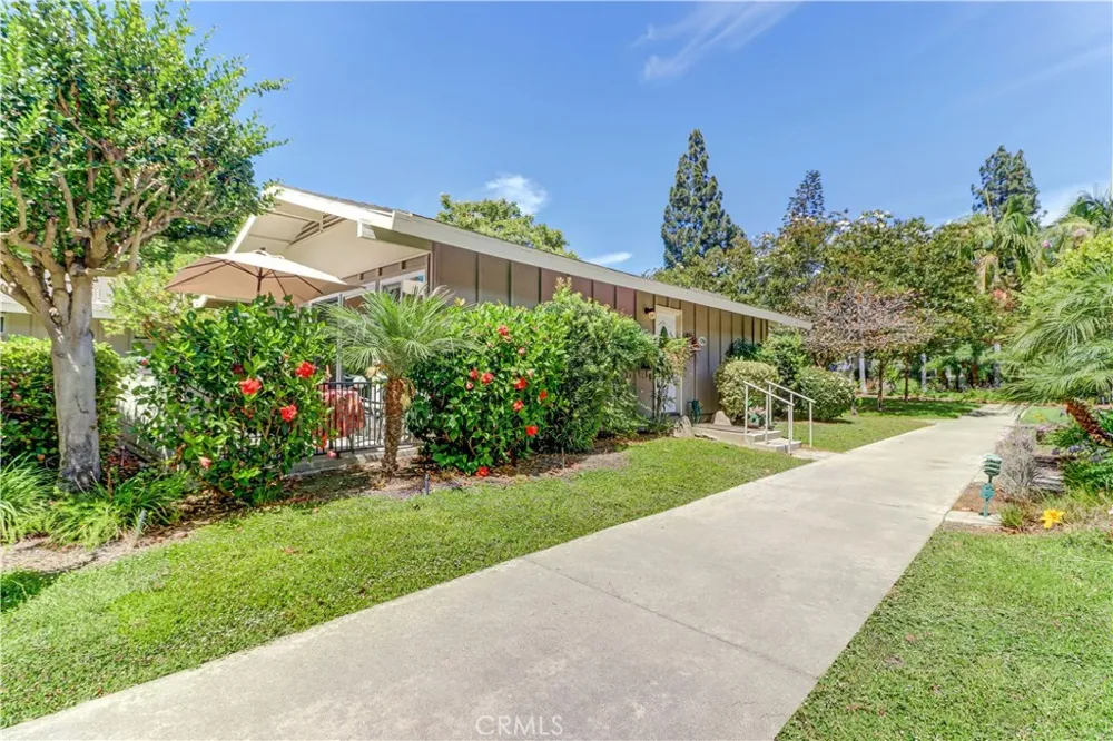 176 Avenida Majorca #A Laguna Woods, CA 92637