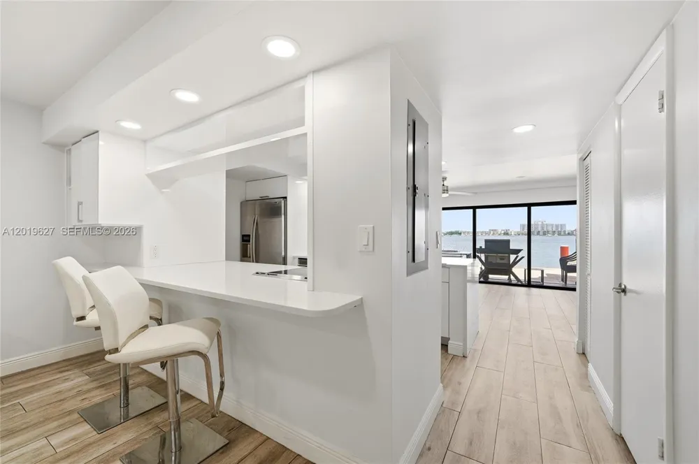 2757 NE 165th Ter #28 North Miami Beach, FL 33160