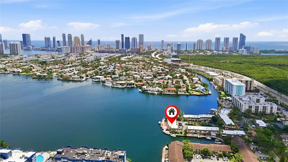 2757 NE 165th Ter #28 North Miami Beach, FL 33160