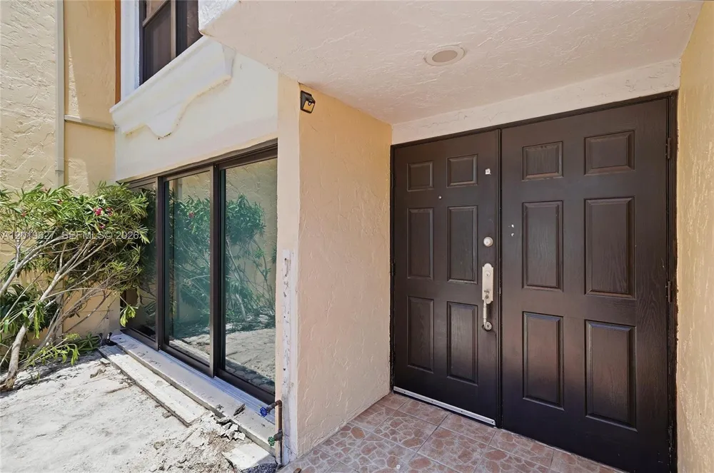 2757 NE 165th Ter #28 North Miami Beach, FL 33160