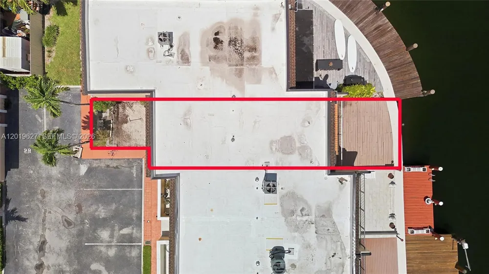 2757 NE 165th Ter #28 North Miami Beach, FL 33160