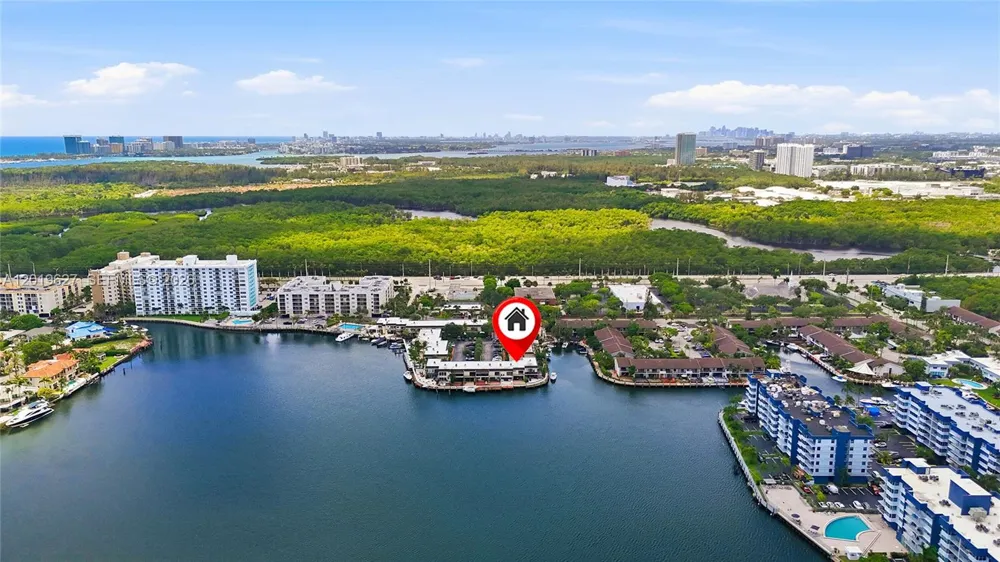 2757 NE 165th Ter #28 North Miami Beach, FL 33160