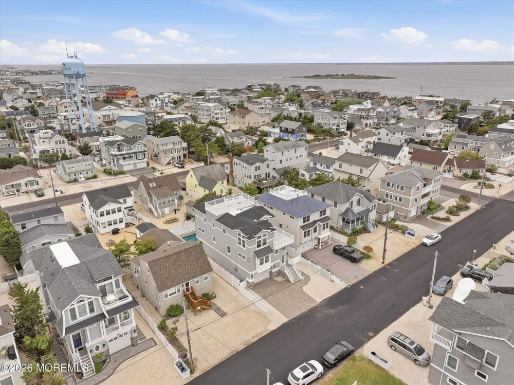 10 W Kirkland Avenue Long Beach, NJ 08008