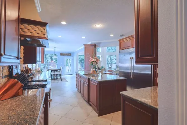 721 Paradise Cove Shady Shores, TX 76208