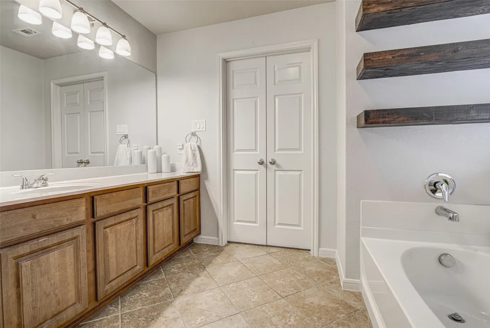 10614 Black Wolf Bay San Antonio, TX 78245