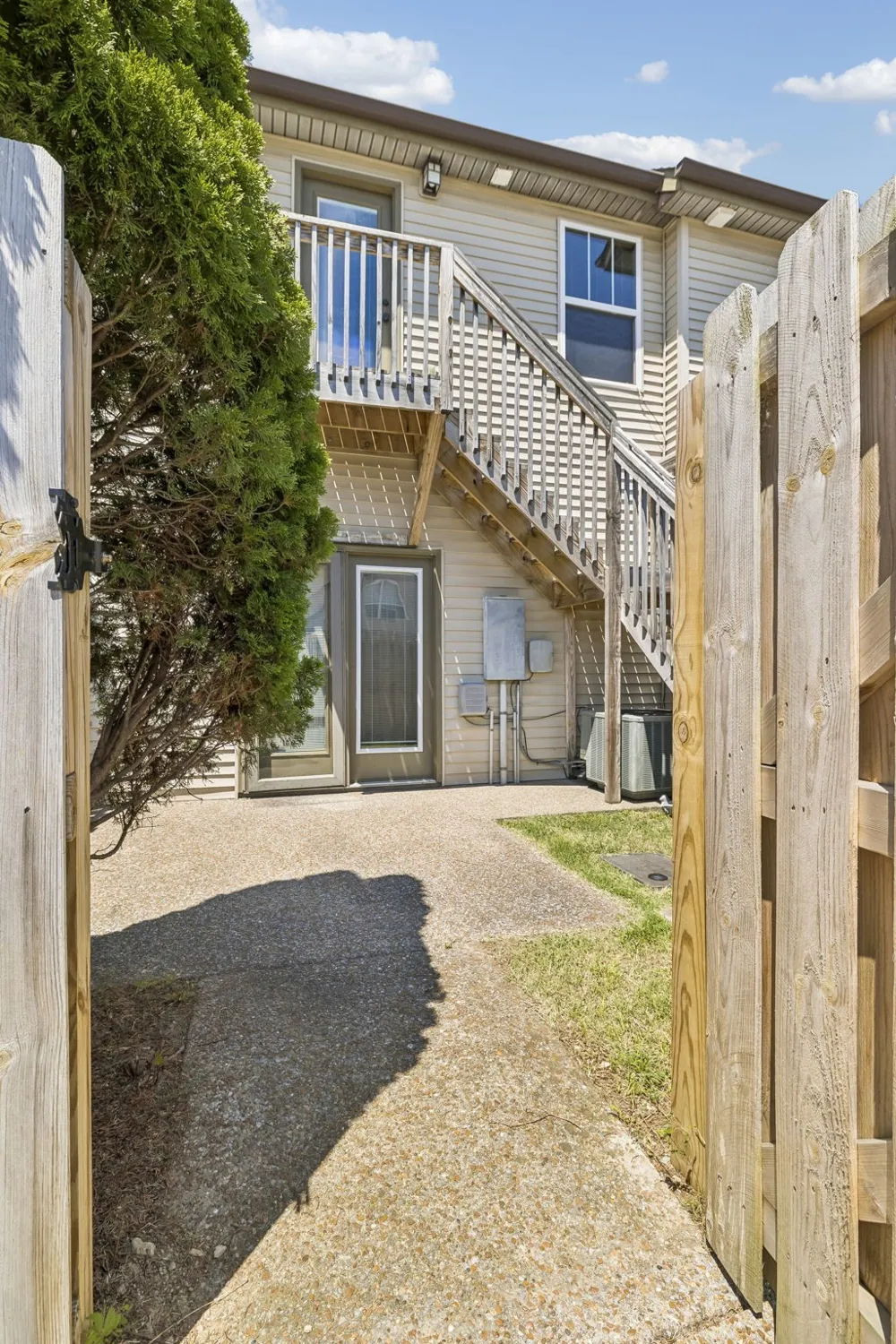 1812 Isabelle Ct Antioch, TN 37013