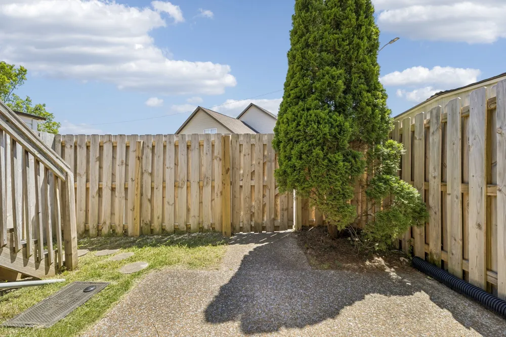 1812 Isabelle Ct Antioch, TN 37013