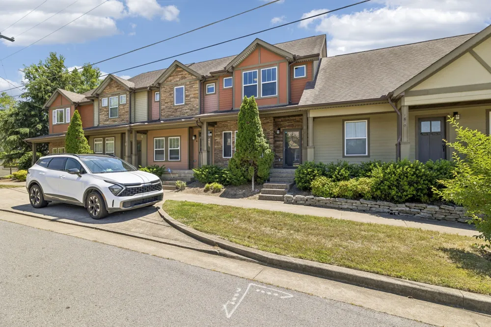 1812 Isabelle Ct Antioch, TN 37013
