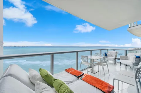 17001 Collins Ave #1703