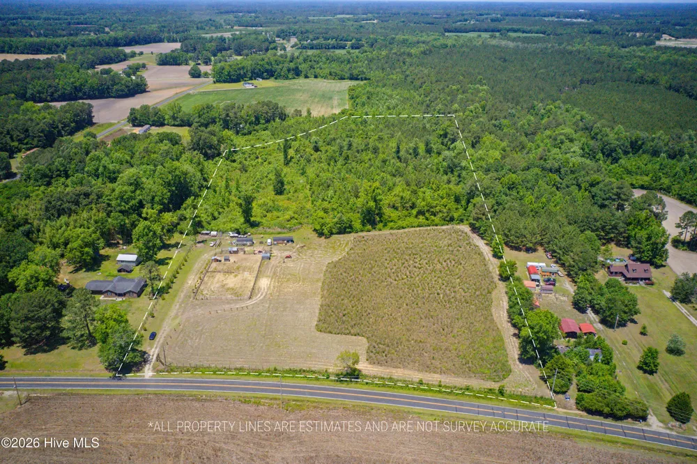 6615 Silver Spoon Road Clarkton, NC 28433