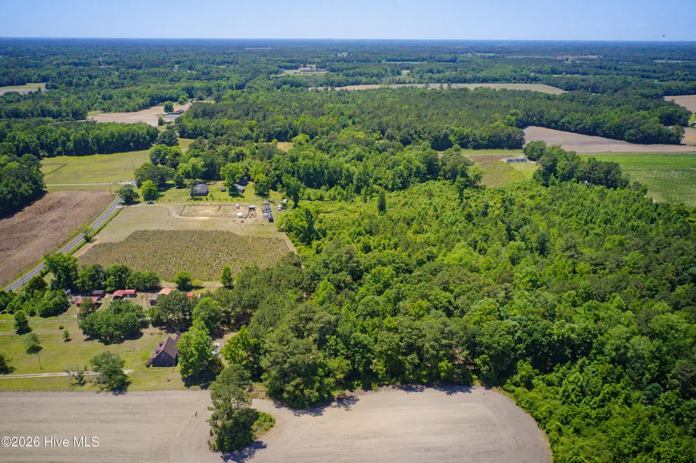 6615 Silver Spoon Road Clarkton, NC 28433