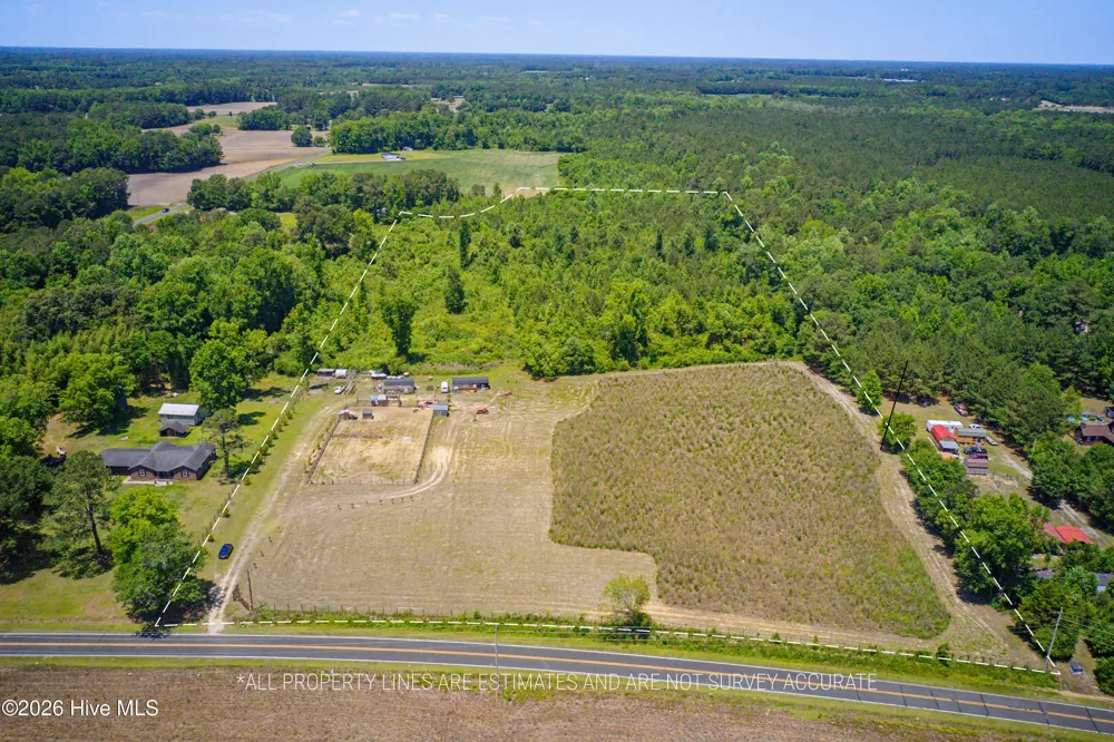 6615 Silver Spoon Road Clarkton, NC 28433