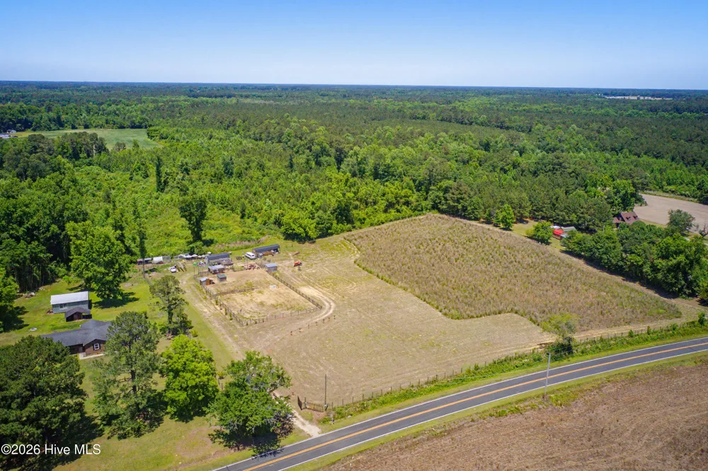 6615 Silver Spoon Road Clarkton, NC 28433