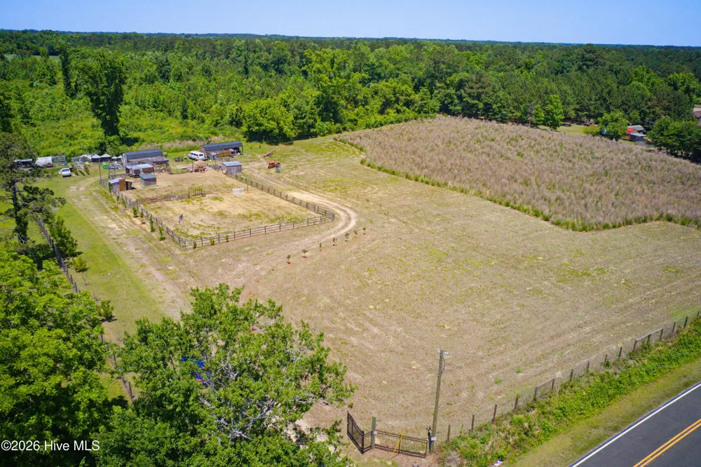 6615 Silver Spoon Road Clarkton, NC 28433