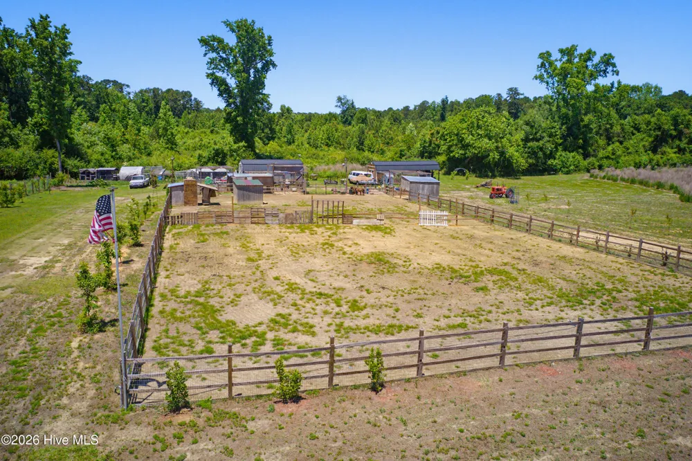 6615 Silver Spoon Road Clarkton, NC 28433