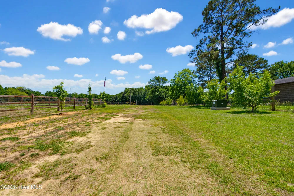 6615 Silver Spoon Road Clarkton, NC 28433
