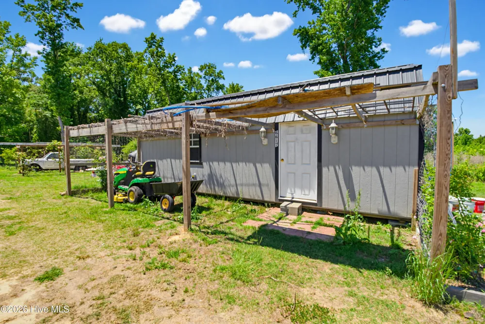 6615 Silver Spoon Road Clarkton, NC 28433